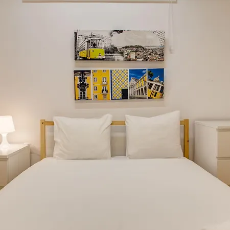 Home Out Rooms & Apartments Apartment Lissabon