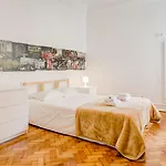 Appartement Out & *