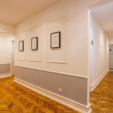 Home Out Rooms & Apartments Apartment *