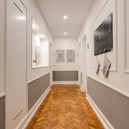 Home Out Rooms & Apartments Apartment *