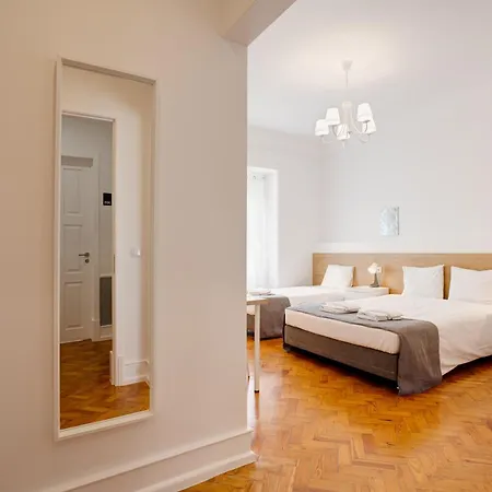 Out & Apartamento *