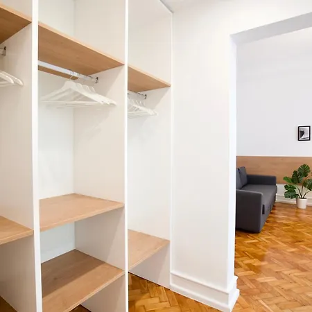 Home Out Rooms & Apartments Apartment *