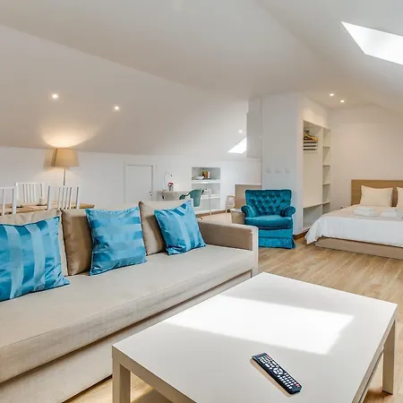 Home Out Rooms & Apartments * Lisbon