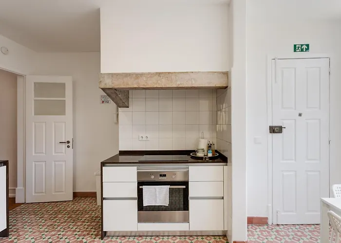 Home Out Rooms & Apartments Apartment *